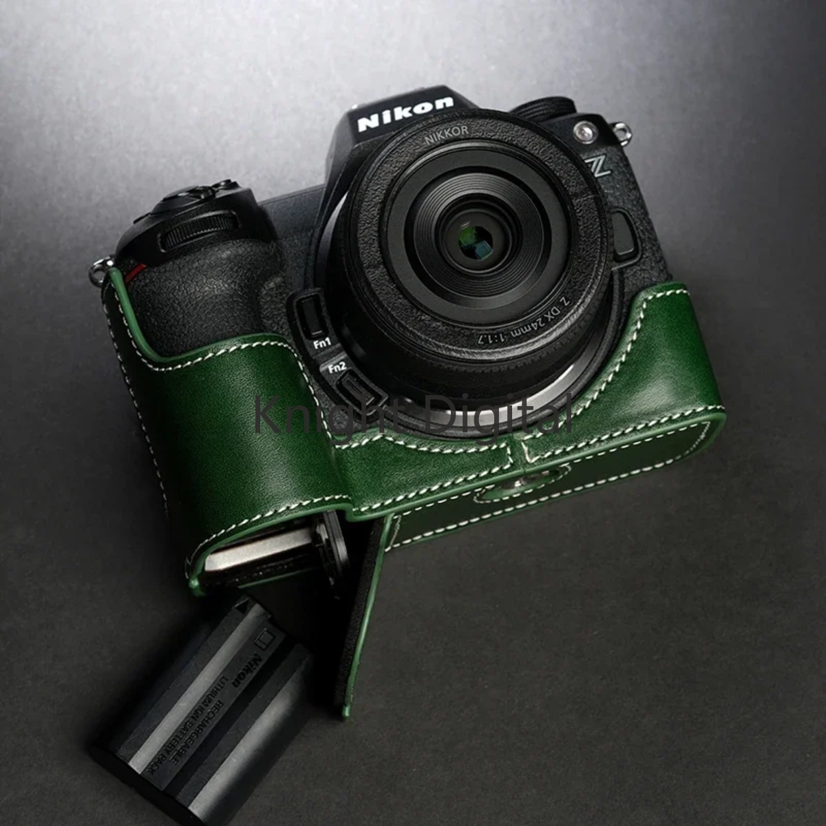 حقيبة نصف حافظة من الجلد الطبي - مراجعة Nikon Camera Z6 Iii وسعره